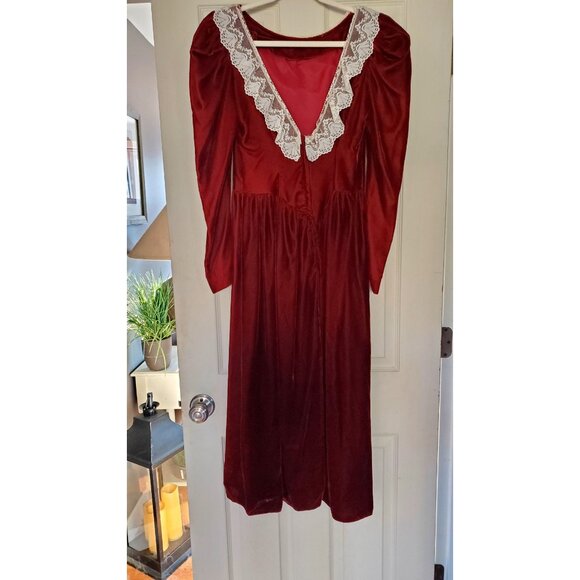 Vintage Red Velvet Long Sleeve Dress Lace Collar Gathered Waist Full Skirt Sz 8 - Picture 6 of 11